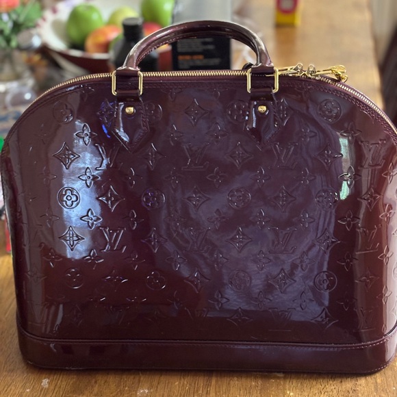 Preowned…Authentic….Excellent DEAL! Louis Vuitton Vernis Alma GM bag! - Picture 1 of 17